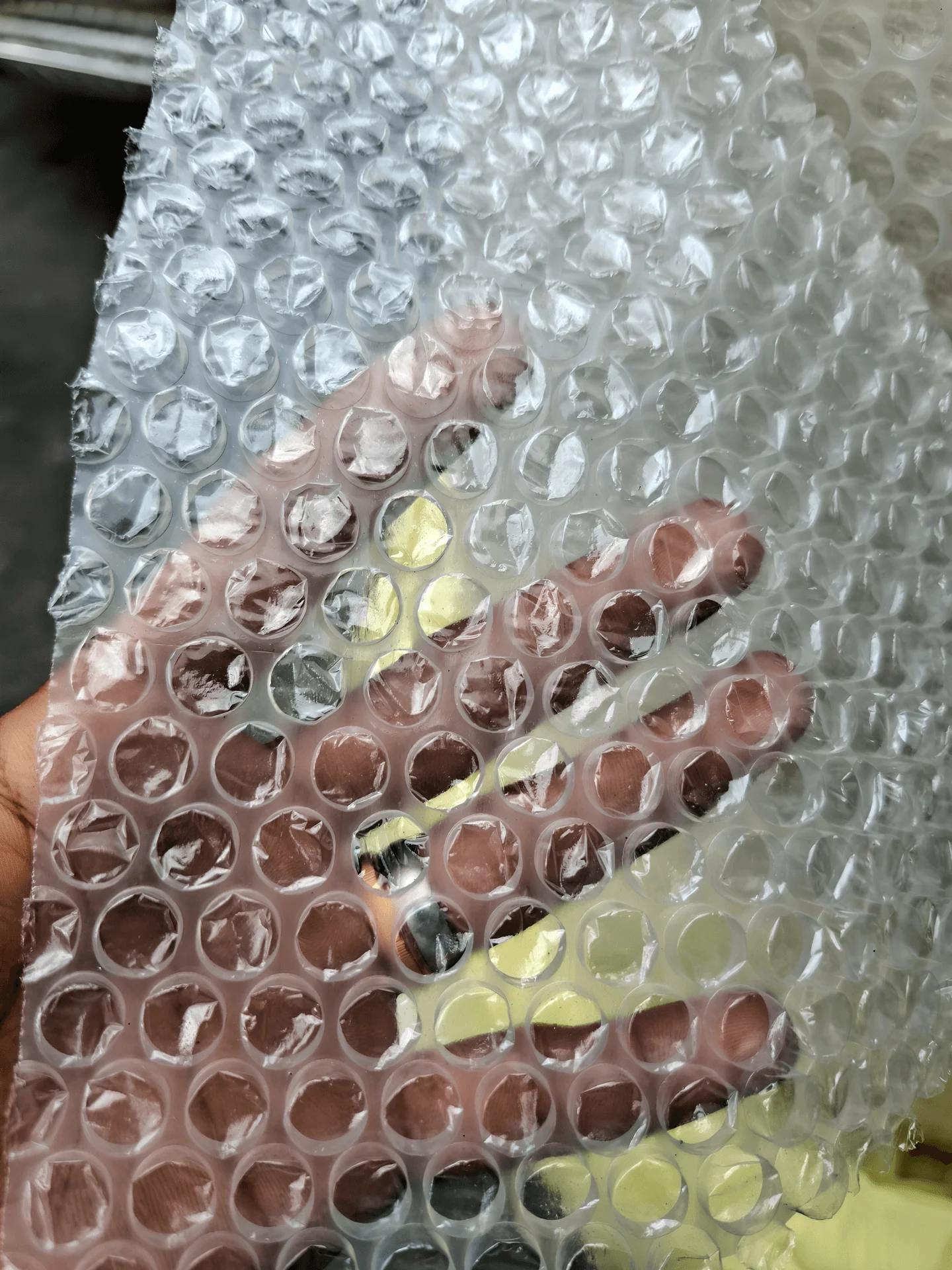 JFAM Packaging premium bubble wrap rolls for item protection